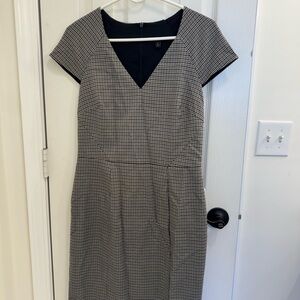 Banana Republic black and brown houndstooth sheath dress size 8